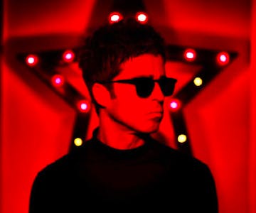 Noel Gallagher High Flying Birds Tribute Show Paisley