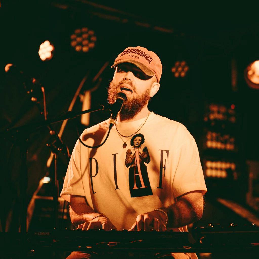 Quiet Man at The Tunnels