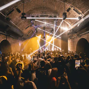 FREE TICKETS + FREE DRINK - Chart, Hip Hop, House - MALOKA CLUB