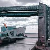 Kingston upon Hull Audio Tour: An Immersive Journey Through Sea at Hull City Hall