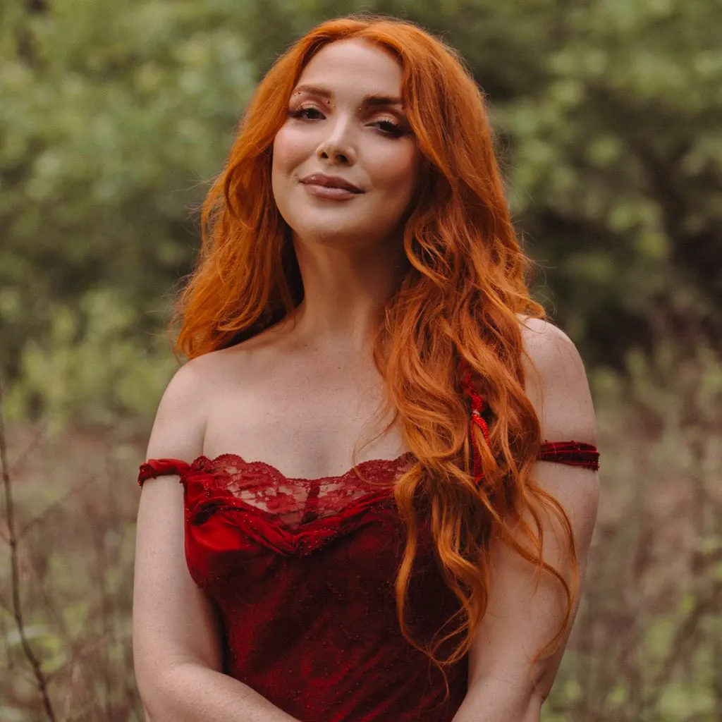 Caylee Hammack at Hare And Hounds Kings Heath