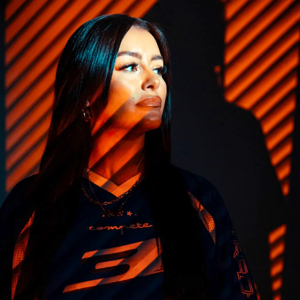 Tetra presents Ellia Jaya & Ethan Walsh at Liquid Rooms