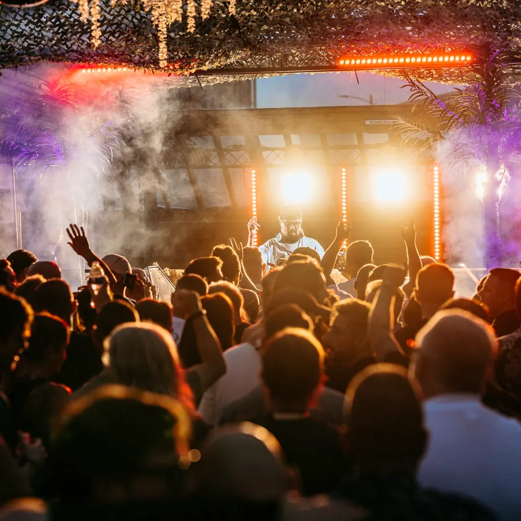 909 x WAV presents Mirage w/ Henry Saiz & special guest(s) at Wav Garden