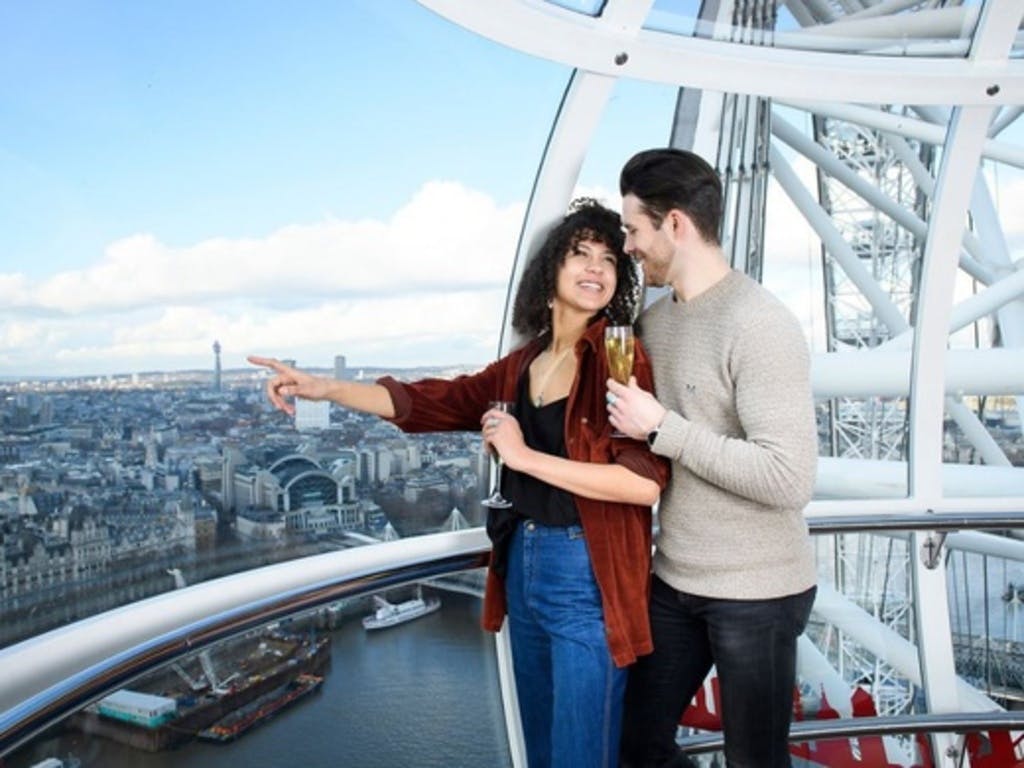 The Lastminute.com London Eye Champagne Experience | The London Eye ...