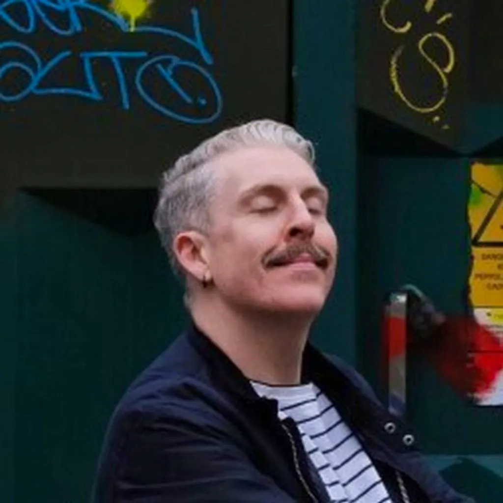 Clapham Comedy Club : Carl Donnelly : Extra Show at The Bread And Roses Theatre