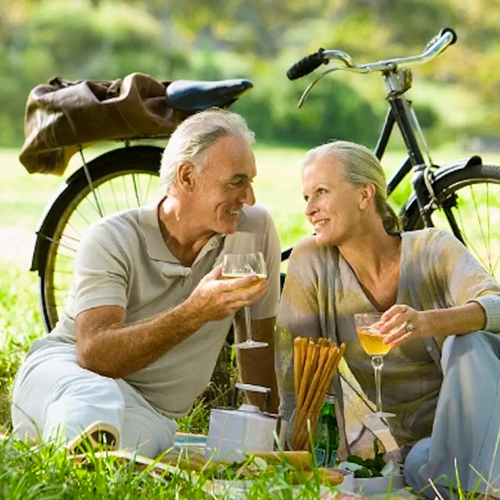 Little Something' Dating (*65-80) @ The M Bar, Horsham at The M Bar, 19 Piries Place Horsham West Sussex RH12 1EH