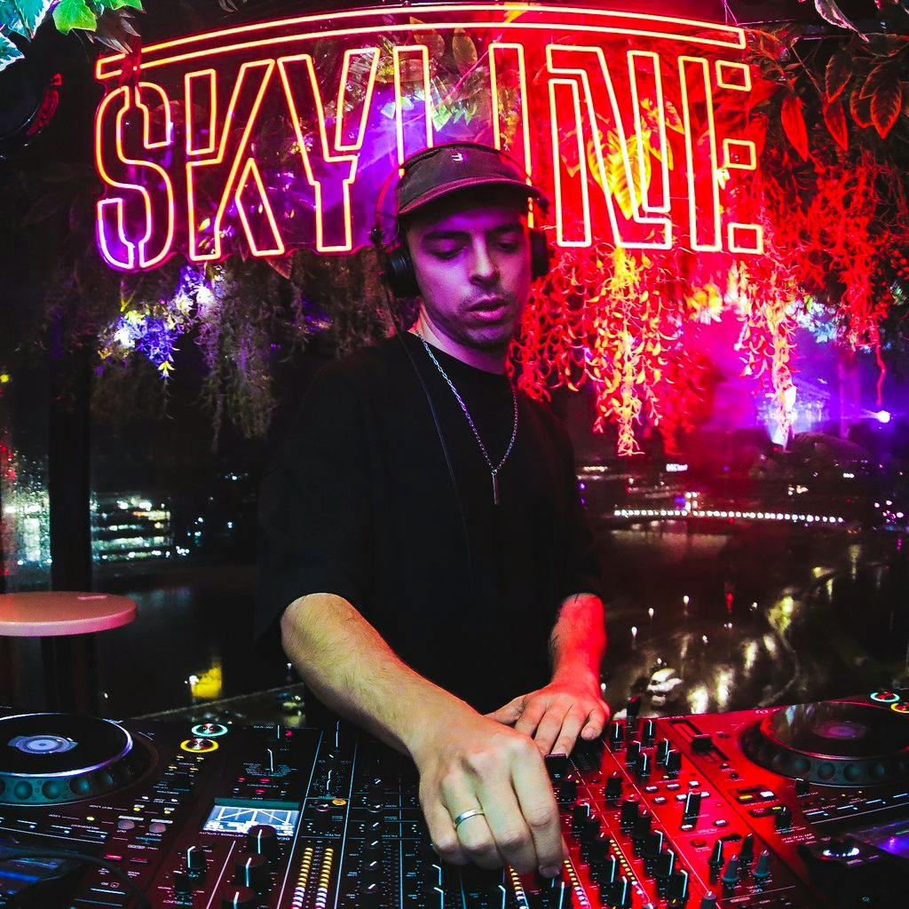 Skyline presents Ezequiel Arias ANL at Radisson Red