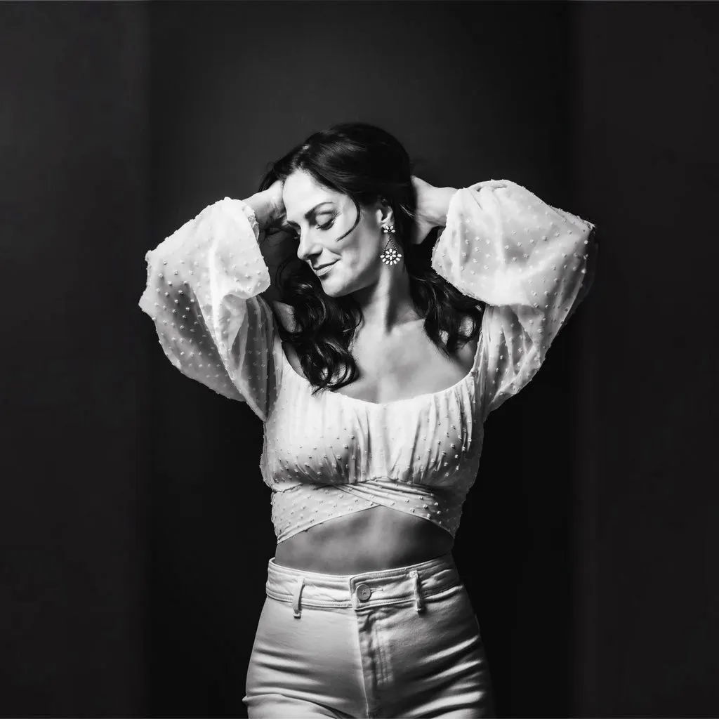 Lindsey Webster at Hare And Hounds Kings Heath