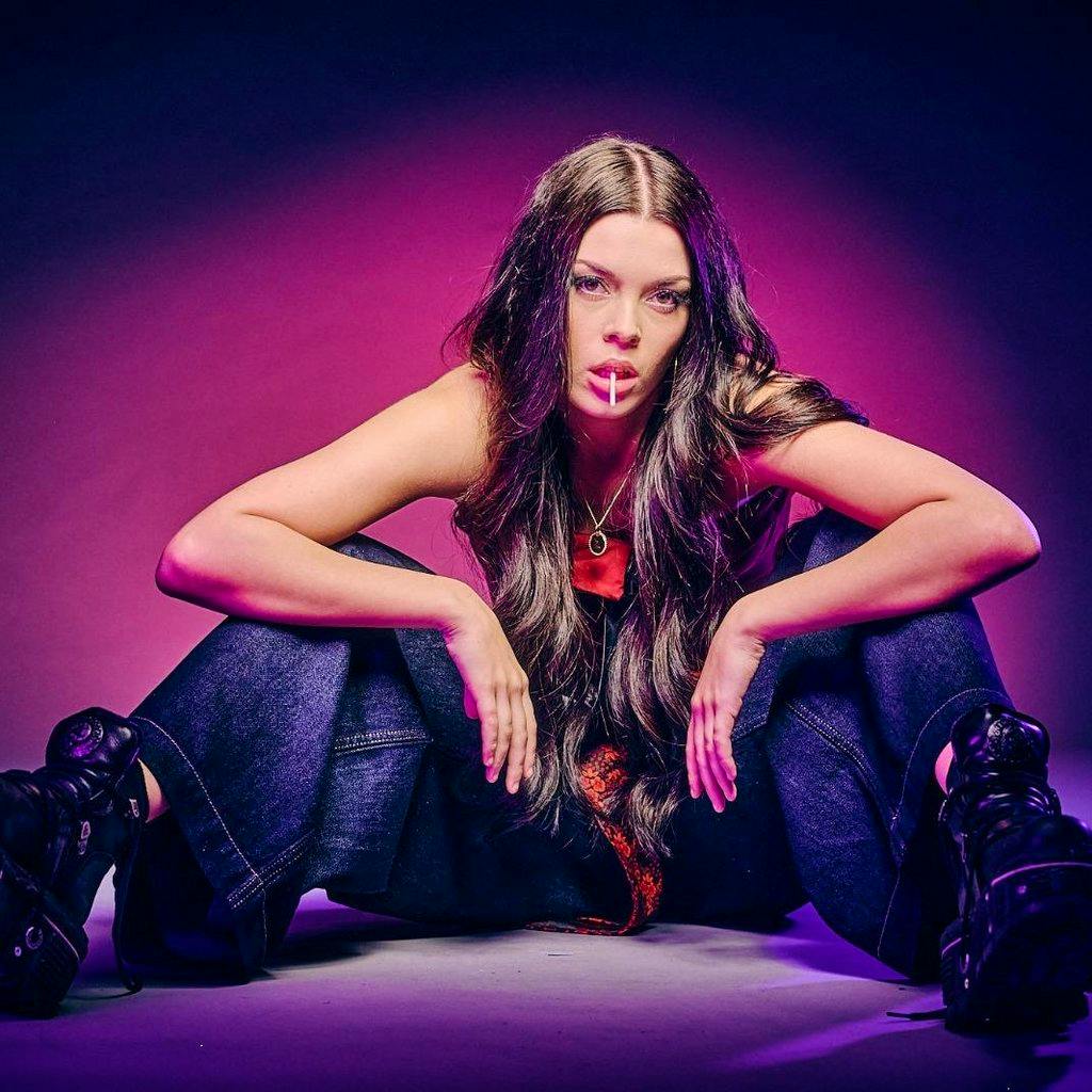 Courtney Hadwin at Hare And Hounds Kings Heath