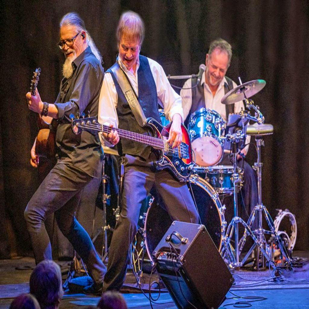 The Searchers and Hollies Experience at St Peter's By The Waterfront