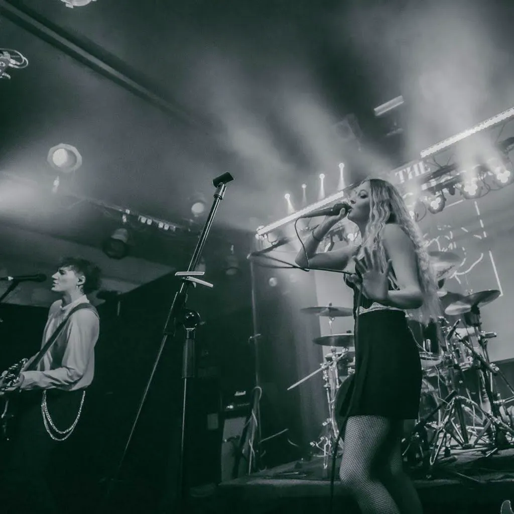 Summer Outsiders #1 with The White Roses, ROBO & Amelia Quinn! at Queens Bar And Coffee House