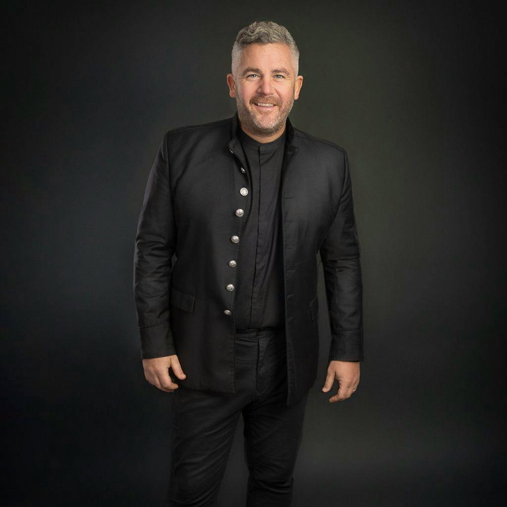 Tom Spence at The Tung Auditorium 