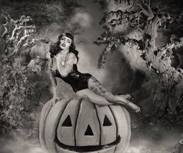 Halloween Burlesque and Magic Cabaret Tales From The Crypt 