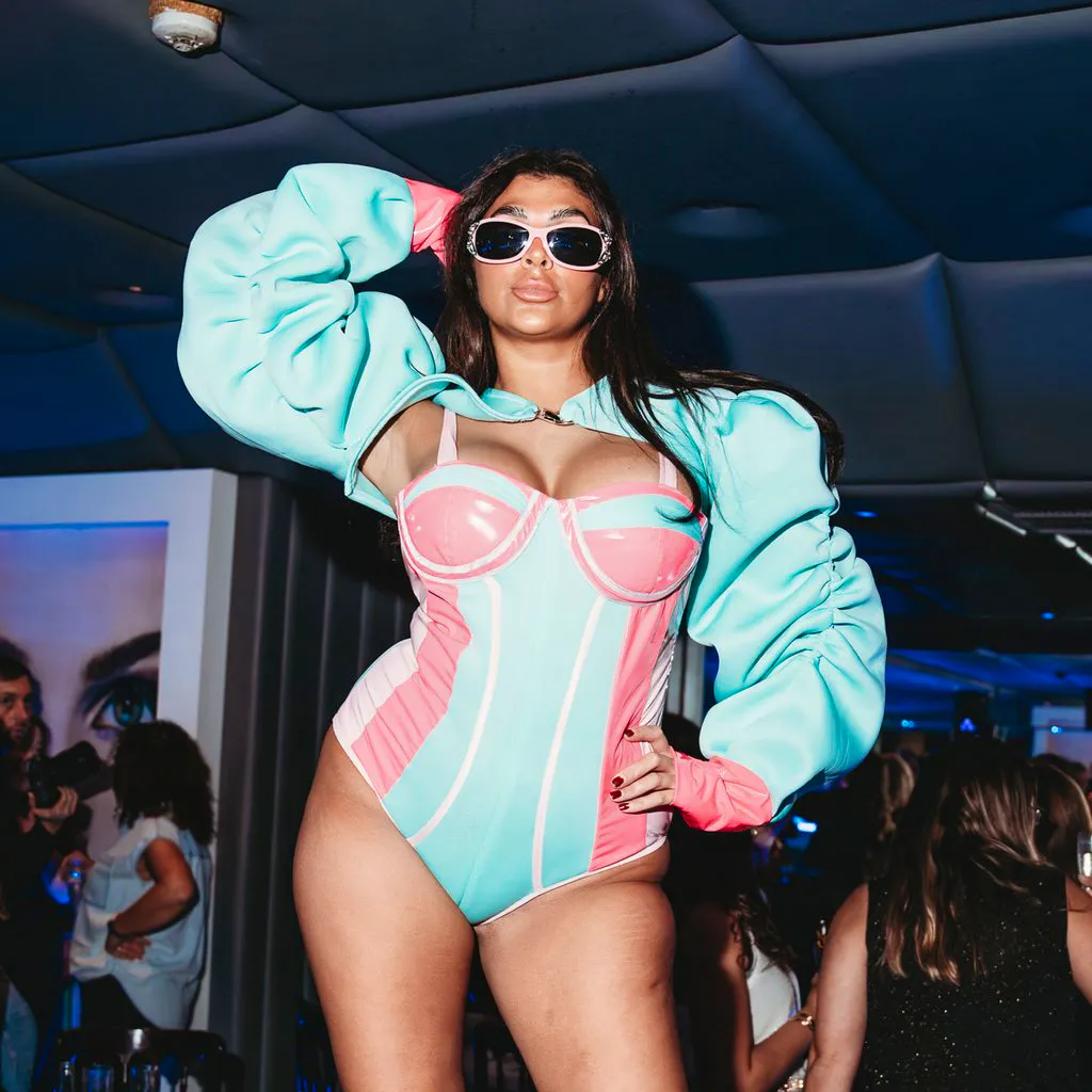 Throwback R&B & Hip Hop Bottomless Brunch at Loft Lounge