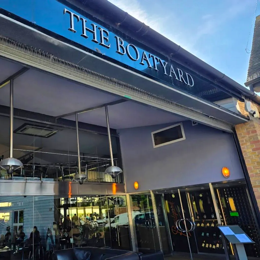 Porter Brotherhood At The Boatyard at The Boatyard Restaurant