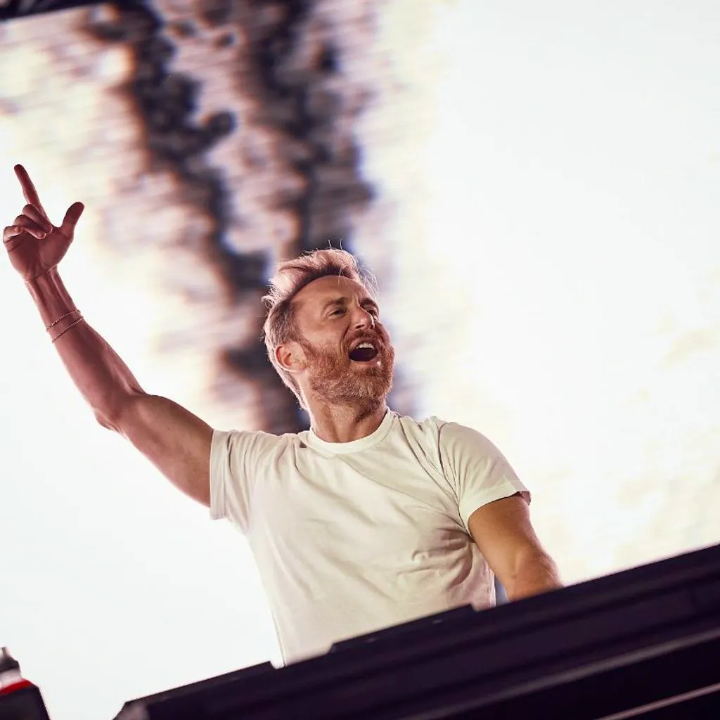 F*** Me I'm Famous! by David Guetta at Ushuaia Ibiza Beach Club