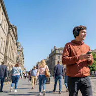 Edinburgh Audio Tour: Bridges, Burials & Monumental Mysteries at North Bridge, Edinburgh