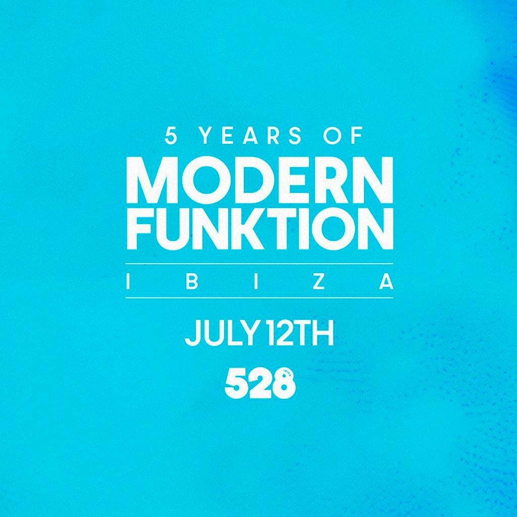 Modern Funktion at 528 Ibiza