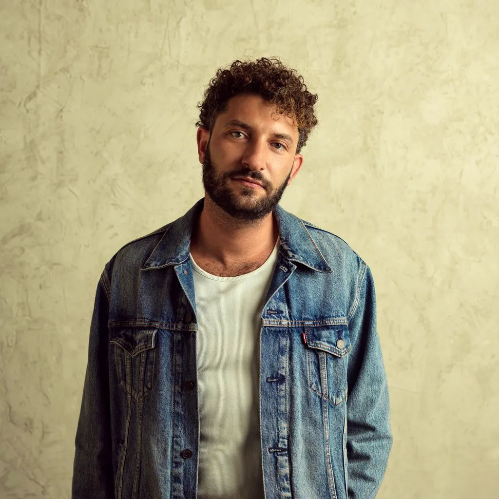 Billy Lockett at The Castle And Falcon