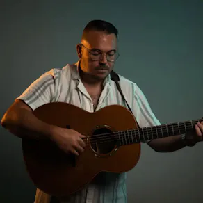 Paul Mckenna Solo