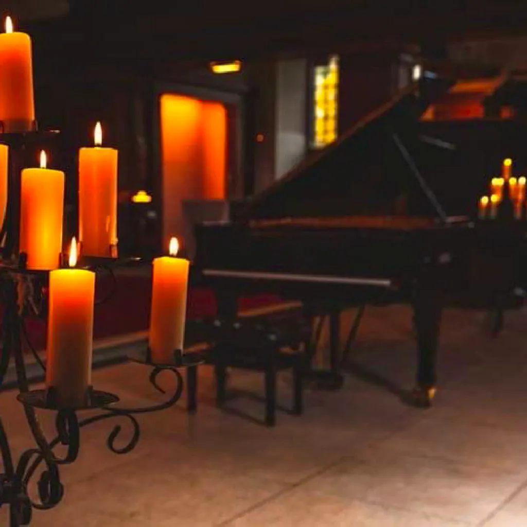 Chopin & Champagne by Candlelight at St Mary Le Strand