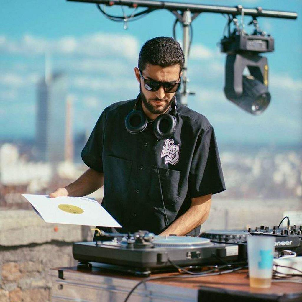 8 Cliff Records Presents: Aladdin! & Max Le Louche at Distrikt