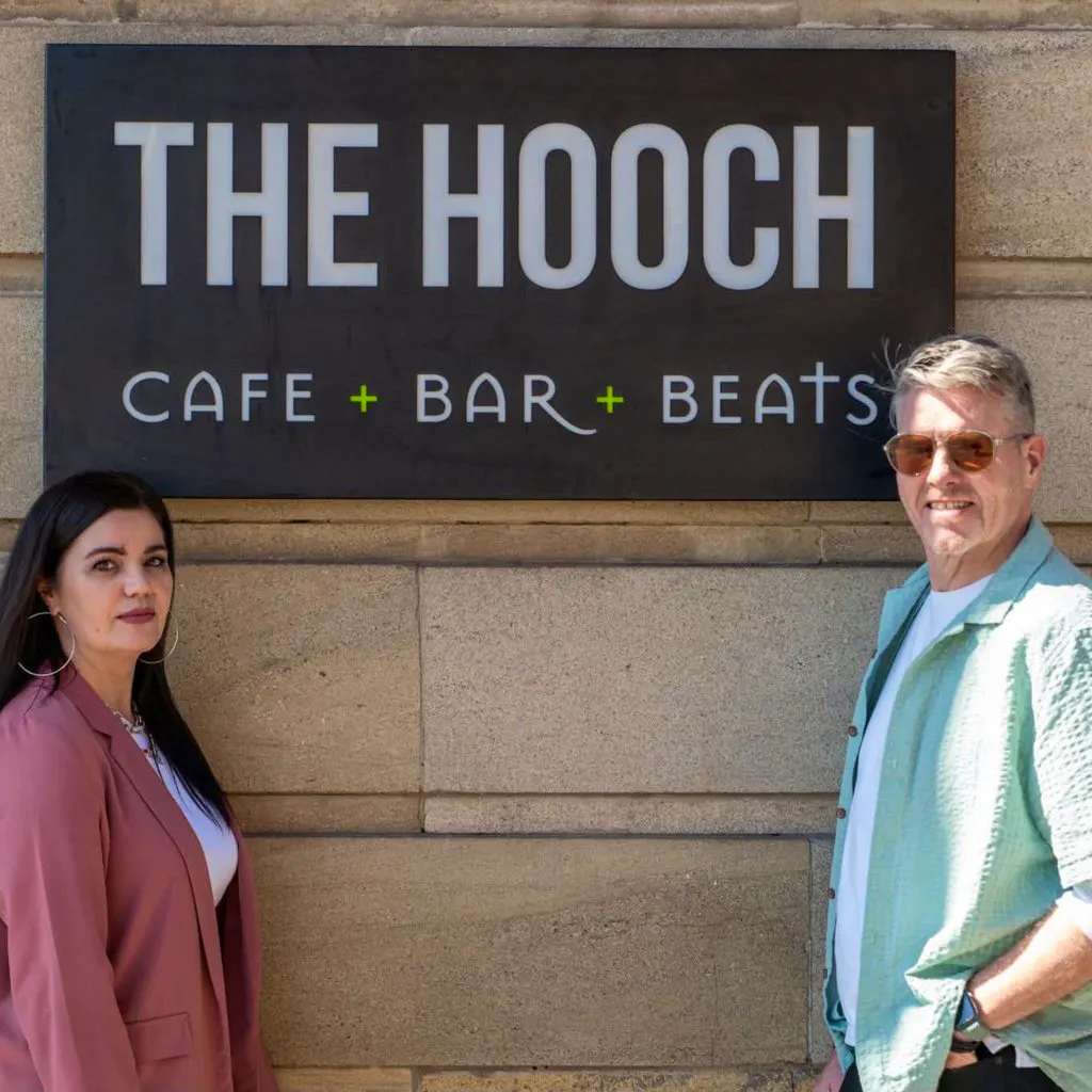 Kerry Green & Les Watts @ The Hooch (7.45pm show) at The Hooch