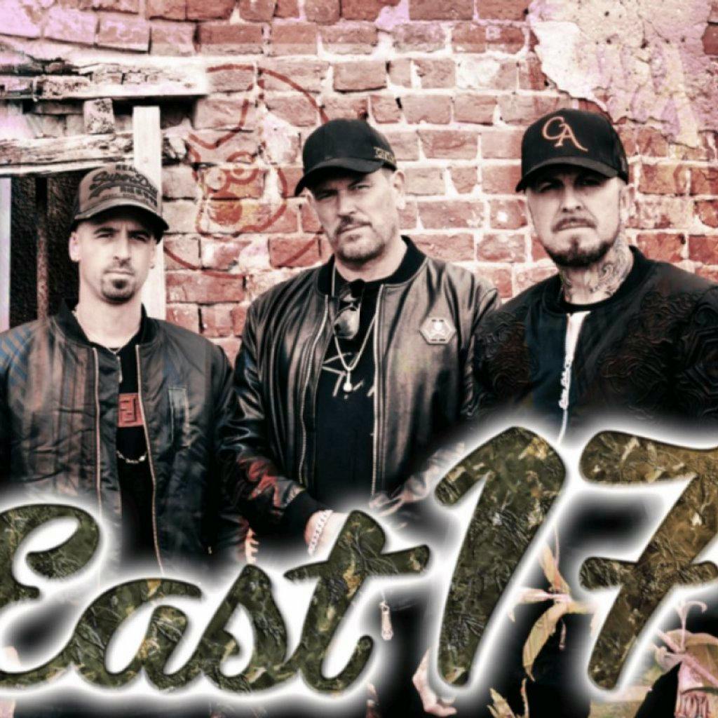 East 17 at Central Pier Showbar   Blackpool