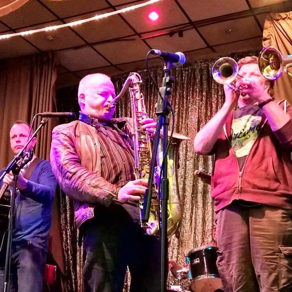 Archie Brown & The Young Bucks at Billy Bootleggers