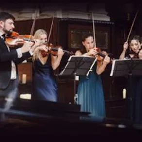 The Lark Ascending and Mozart Clarinet Concerto by Candlelight