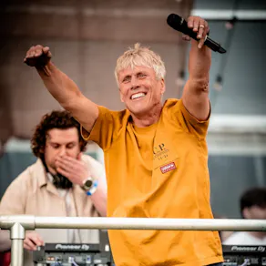 Bezstock - Freight Island - Manchester