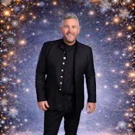 Tom Spence CHRISTMAS at The Tung Auditorium