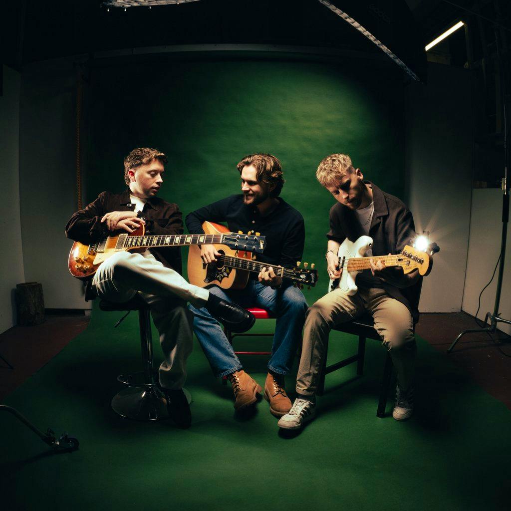 Leodis + Cab Driver / The Dulakes / Glass at Lending Room