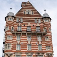 White Star Line Historic Tour at White Star Line Hotel