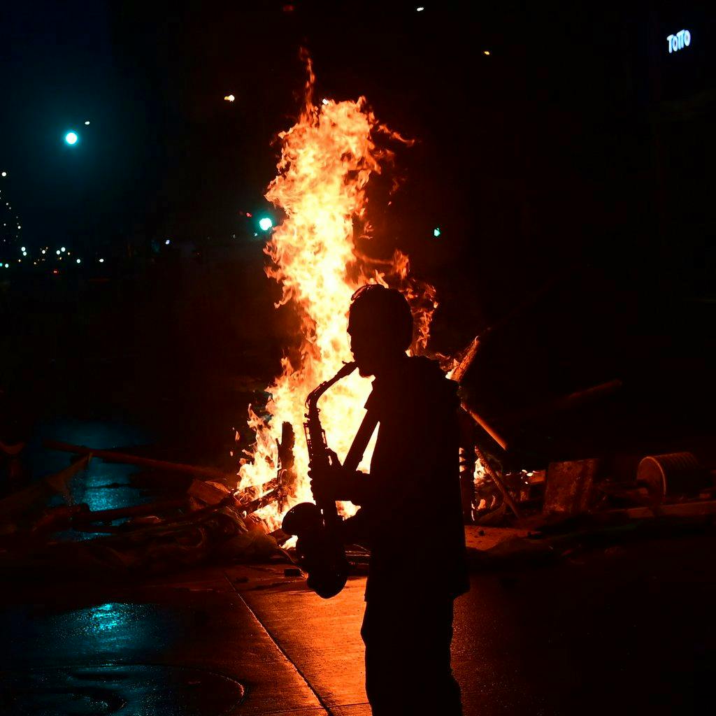 CANDELAZO BAILABLE: Live Band, Salsa Class, Vinyl DJs & Open Mic at The Jago