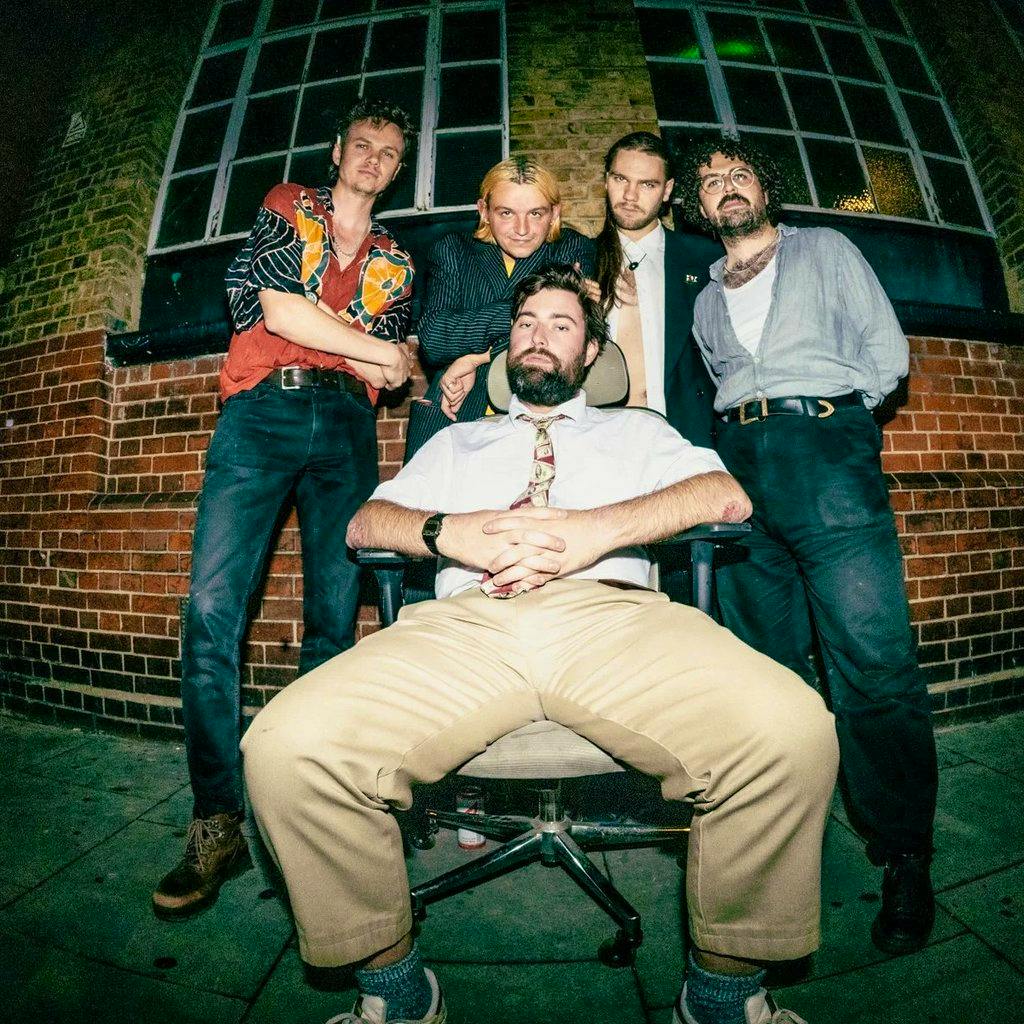 Skiving // Threads at Big Hands