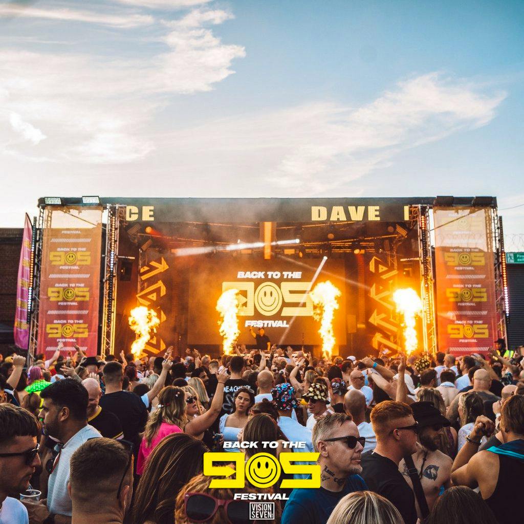 Back To The 90s - Summer Outdoor Festival - Birmingham at Luna Springs Digbeth 