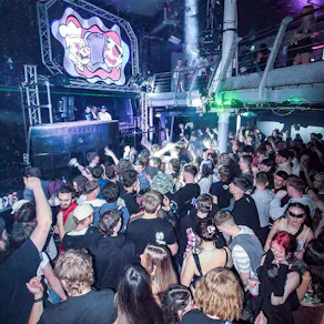 Zone1 1 x Bris-tek - Extended Sessions w/Amygdala, DJ Bax + More