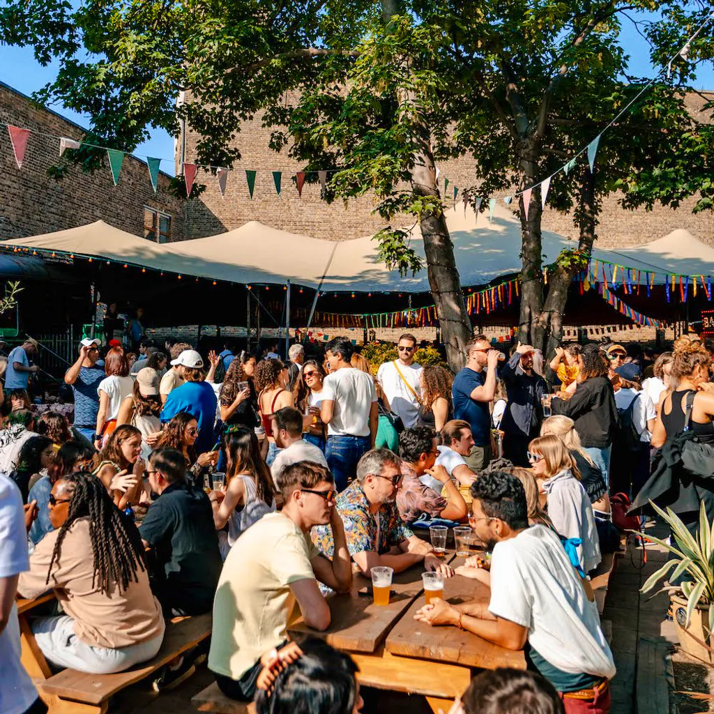Outdoor World Cup Screening: England vs Panama at Fox And Firkin