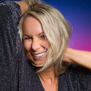 Jules O'Brian: Avoid Excessive Cleavage -Other Advice to Ignore