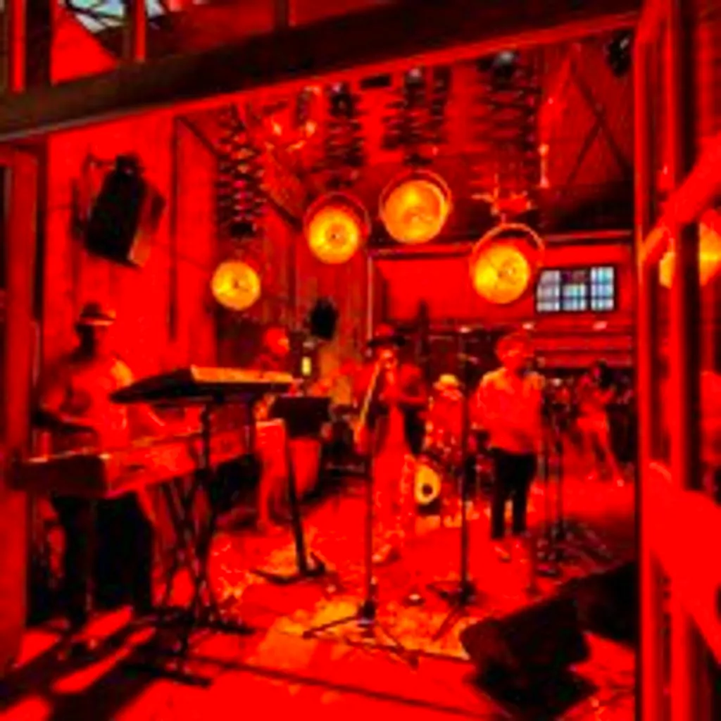 Salsa De Cuba - RAMONA at Ramona