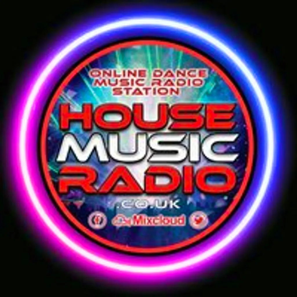 House Music Radio - Peace & Love Boat Party at E202zq