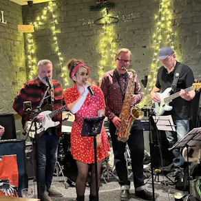 Queen K & The Kings of Musette