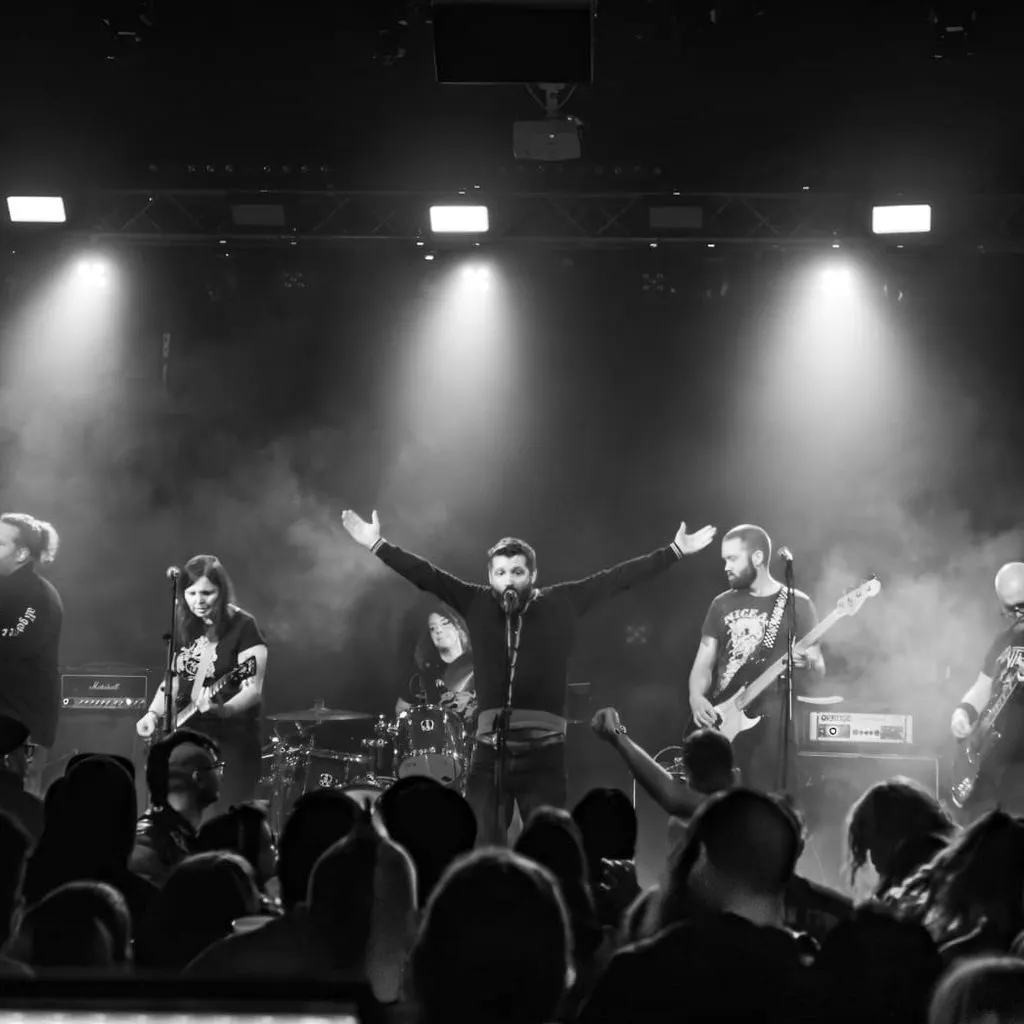 MTW Presens: Live at the 'Hive 4 at The Beehive