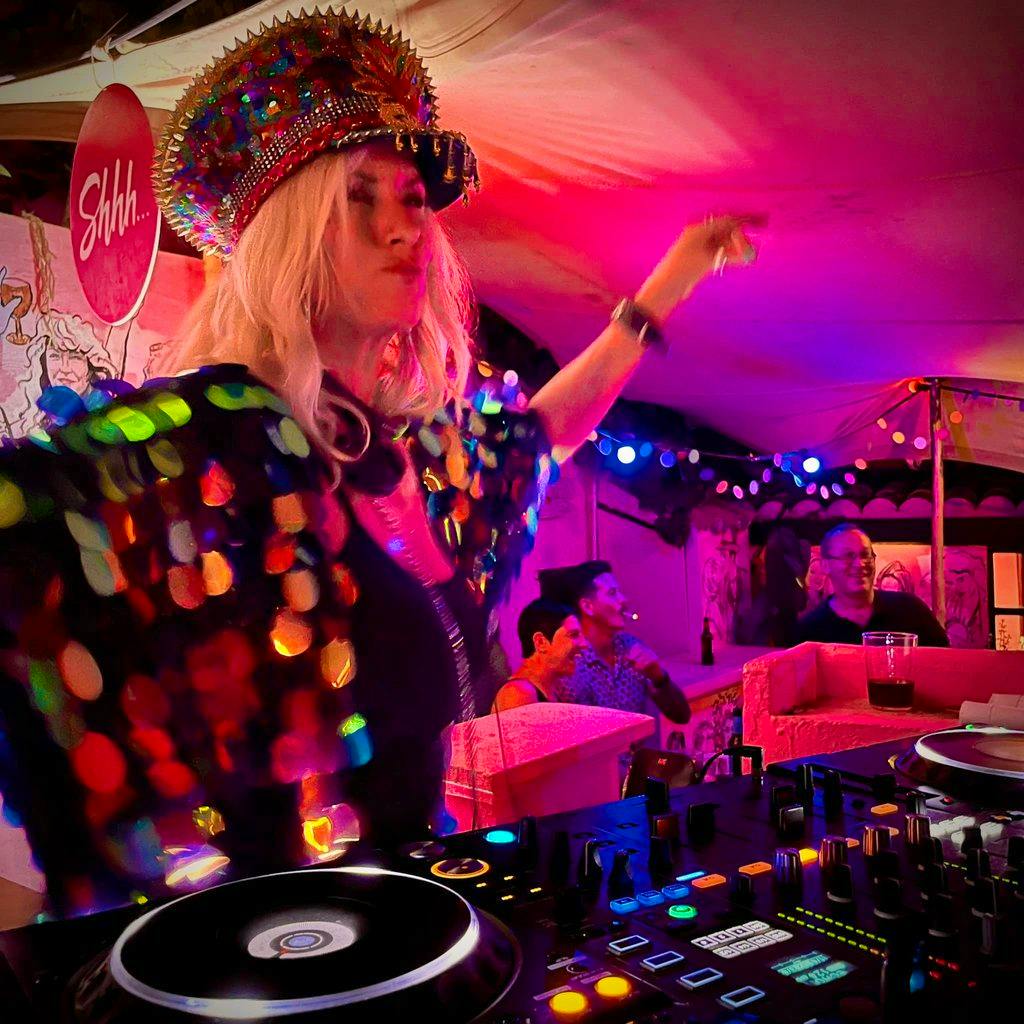 Ten years of Spanglish. Part One of our anniversary series at The Woodman Carshalton