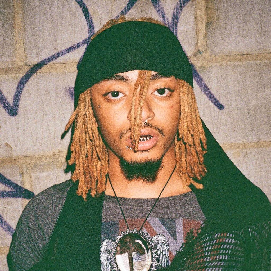 Sinn6r at Castle And Falcon