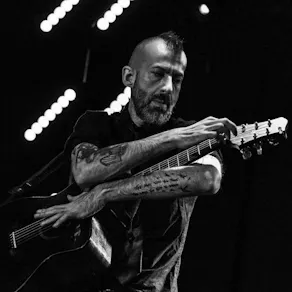 Jon Gomm