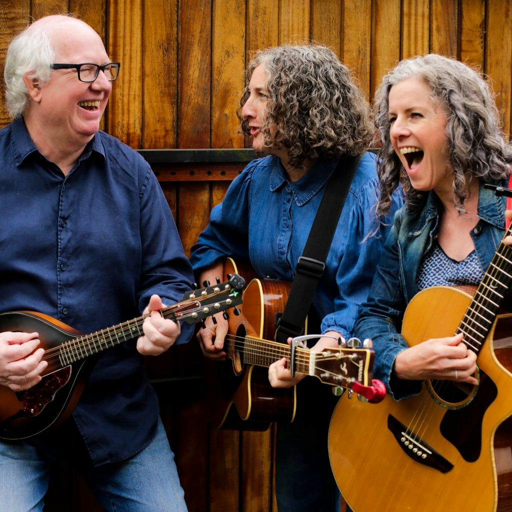 The Hayes Sisters & Clive Gregson - Love At The Five & Dime at The Cross Keys Inn