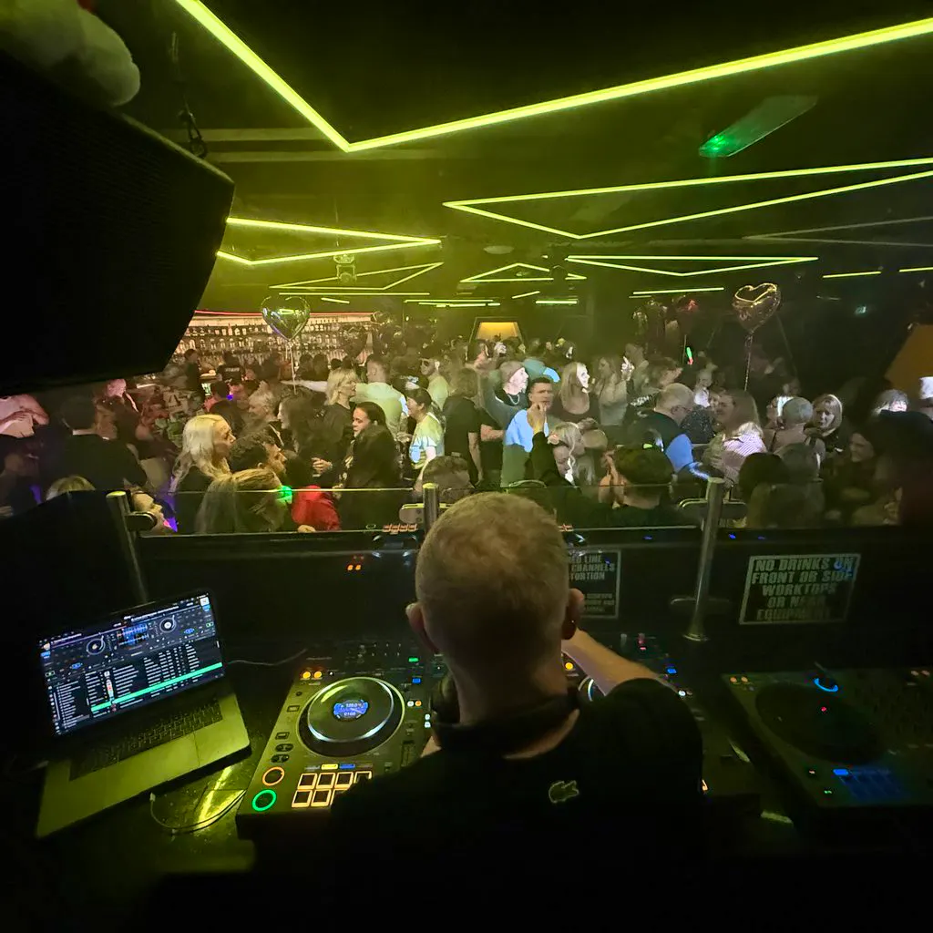 Neil Cowie's Afternoon Disco 70's vs 80's pt2 at Bench Nightclub