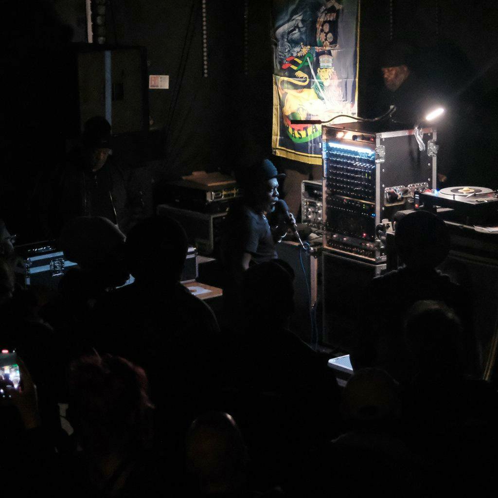 Aba Shanti-I meets Iration Steppas - Boxing Day Sound Session at 2Funky Music Cafe